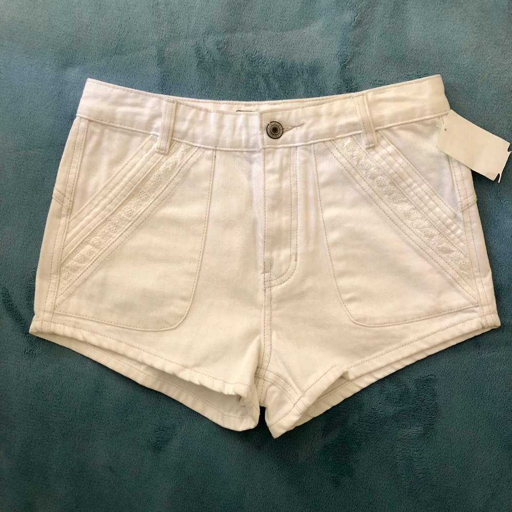 Free People crochet embroidered shorts NWT size 25